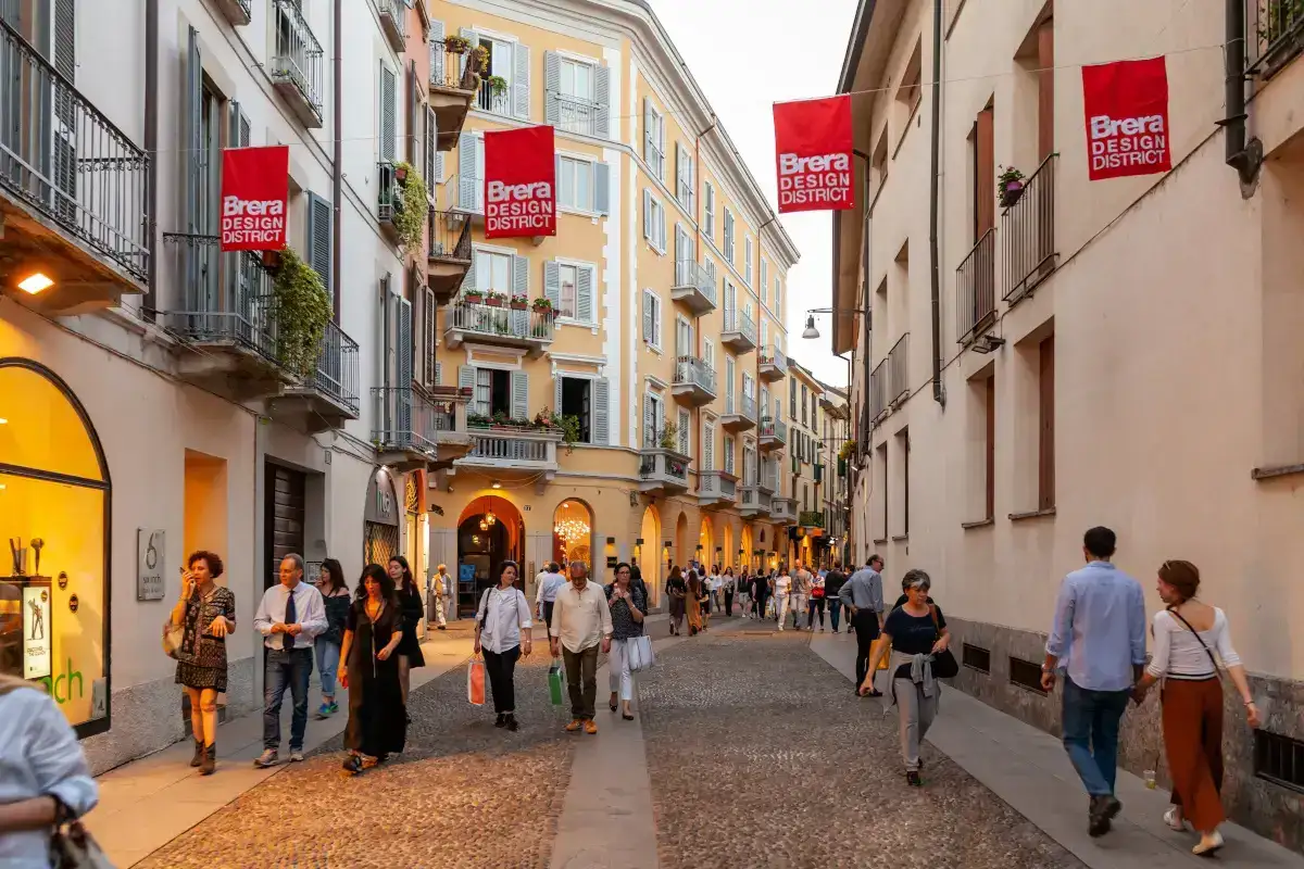 La Milano Design Week, tra stile e arte culinaria, attira sempre di più la Gen Z